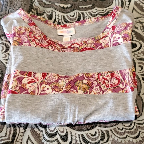 Lula roe - Picture 1 of 3